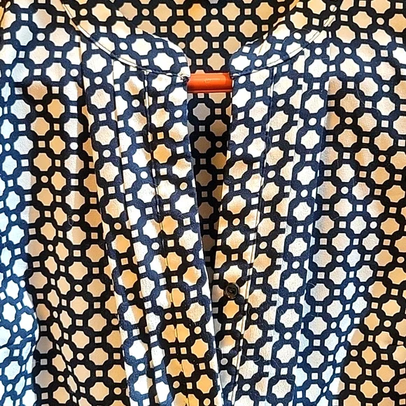 Navy and white patterned blouse size small - Picture 3 of 4